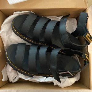 Dr Martens Blaire sandals